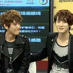 [EXO] 옛날영상 <b>파도</b>타기하고있는데