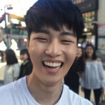 피어싱 뚫은데에 <b>고름</b>찬거 어떡해?