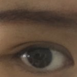 눈썹 봐달라는 쓰닌데