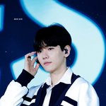[EXO] 변배켠 ㄹㅇ <b>이옷</b> 찰떡임