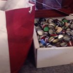 내 동생 <b>병뚜껑</b>모으는데 이렇게 많은지는 몰랐다ㅋㅋㅋㅋㅋㅋ