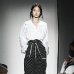 아무리 모델이지만 심각하다