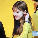 오마이걸 아린 졸업 사진