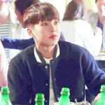 [EXO] 야 이건 그거 아니냐 대학 엠티 술자리에서