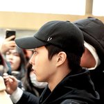 [시우민] 시우민 네<b>입어</b> 프로필은 오류라고 합니다