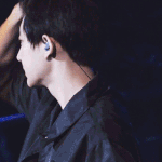 [EXO] 근데 찬열이 <b>타투</b>한거 더 발리는거는 이거 아님?