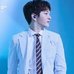 [BTOB] 창섭이 <b>하늘색</b>