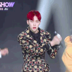 [<b>JBJ</b>] 현빈이 마이크 맞을까봐 움찔하는거