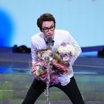 [<b>기린</b>등장] 여기서 내가 그렇게 인기라며?