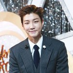 [댓글부탁해] 팬사랑 쩌는 아이돌 [기억하자 2.14.........