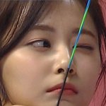 아이린 압살하는 <b>쯔위</b>,