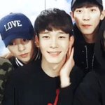 [EXO] 움짤캡한건데 김종대 이렇게웃는거 조카<b>조음</b>