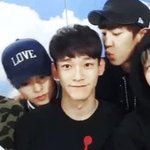 [EXO] ㄴㄷ아까여기서<b>저장</b>한건데 난 이쪽이 좀더좋