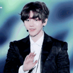 [백현] 로스트플래닛 백현 <b>gif</b> 2