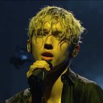 <b>니</b>네 이상형 뭐냐