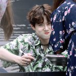 [EXO] 댕댕이에 대해 잘 아는 애들 들어<b>와바</b>