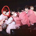 [EXO] 야 이거 변백현 눈에 안<b>대임</b>?