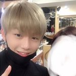 강다니엘 <b>부산</b> 목격짤