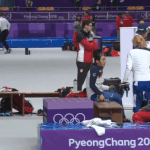 [댓글부탁해] 뭐냐  우는 선수 팽때리고 지들 끼리 나가네