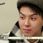 밑에서보면 예쁜사람있냐
