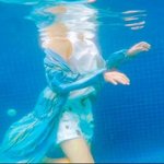 [EXO] 이 사진 <b>변백현</b> 다리 맞지 ?