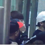 [EXO] 씨큐횽이 민석이 <b>눈가</b>에 머 묻은거 떼 주는건데