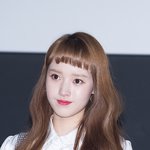 새롭게 자른 앞머리 아쉽다ㅠㅠ