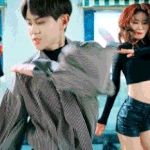 지금 <b>춤선</b> 예쁘다고 난리난 아이돌