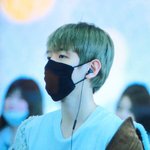 [EXO] 무스탕 더<b>운가</b>봄..