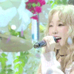 <b>이때</b> 태연 엄청예쁘지않아?