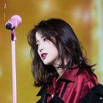 <b>스탠딩</b> <b>마이크</b> 세우고 노래하는 아이돌