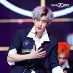 [EXO] <b>박찬열</b> 이거 ㄹㅇ엘프남신처럼 생겼다