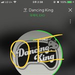 [EXO] 종인이 앞머리 너무 길어서 귀로 넘겨지는거