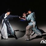 오늘 카이 <b>한복</b>도 진심 섹시했음