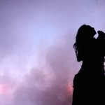 한국만 반응 안 좋은 흑화 엘사(<b>feat</b>.씨엘)