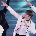 [EXO] 변백현 살 뺀다고 하더니 진짜 빼는거 존멋