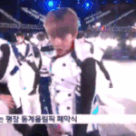 폐막식 엑소 의상이 갑자기 변경된 이유 (<b>feat</b>. 구찌)