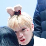 강다니엘 개웃기네