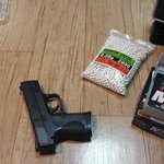 가스건구입할때 서비스로 받아온 0.95mm<b>비비탄</b>..