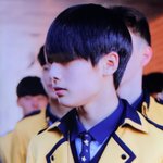 [스키즈] 오늘자 <b>우기</b>명머리하고 입학한 양정인