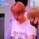 [백현] 자켓벗은백현