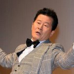 [조언부탁해] <b>입술밑</b>에 뭐나는거 어떡해?.?