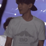 [EXO] 도경수 리본 <b>머리띠</b> 박제했으면