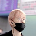 [백현] 180302 <b>인천</b>공항 출국 &amp; 싱가포르 공항 입국 고화질