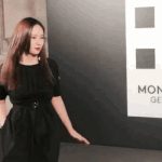 유럽 여행중인 크리스탈