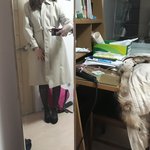 [댓글부탁해] 카사블랑카 생각나서 할머니 코트 입어봄(사진