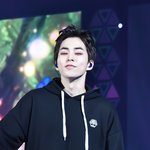 [시우민] 시우민의 도화살<b>메이크업</b>과 <b>스모키메이크업</b>