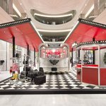 이번에 판교 현백에 오픈한 프라다 <b>실버</b>라인 꼭 가보세요 ㅠㅠ