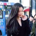 뿜는 아우라가 그냥 연예인인 <b>여</b><b>돌</b>