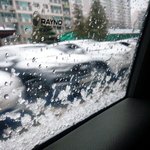 [EXO] 눈이랑 <b>비랑</b> 섞여서 내림...;